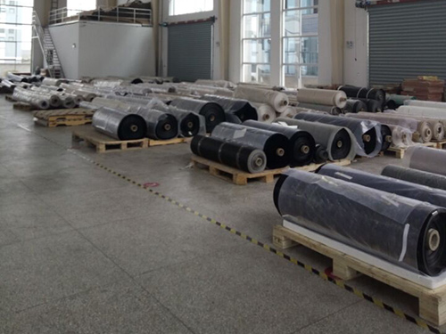 倉庫成品擺設(shè)